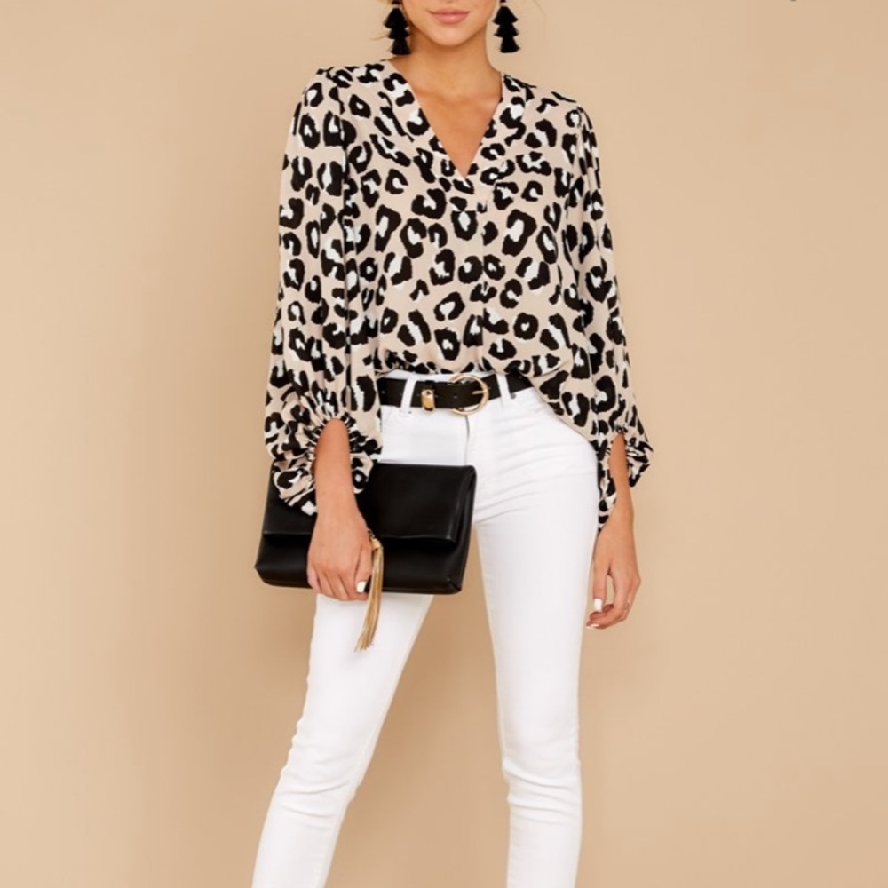 Around The Corner Light Leopard Print Top